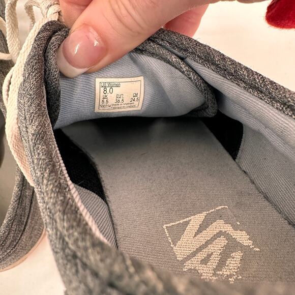 Vans Women’s Grey Old Skool Low Top Lace Up Sneakers Size 8 - Picture 3 of 7